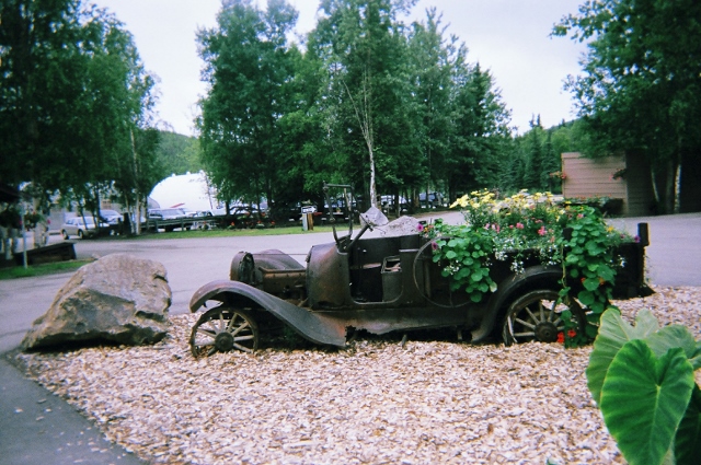 old-truck-planter-640x425